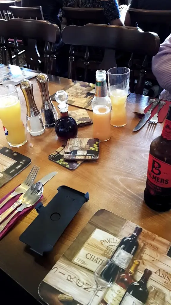 The White Hart_Wadworth_slider_image_2