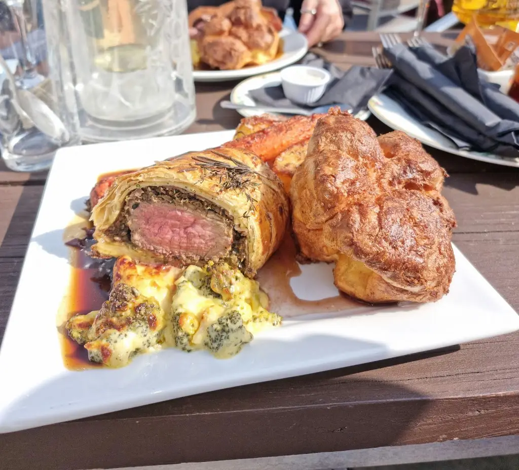 Menu_The Holly Tree_Walberton_image_3