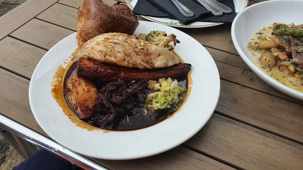 Menu_The Holly Tree_Walberton_image_5