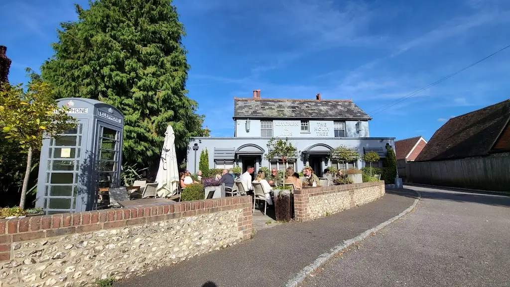 The Holly Tree_Walberton_slider_image_3