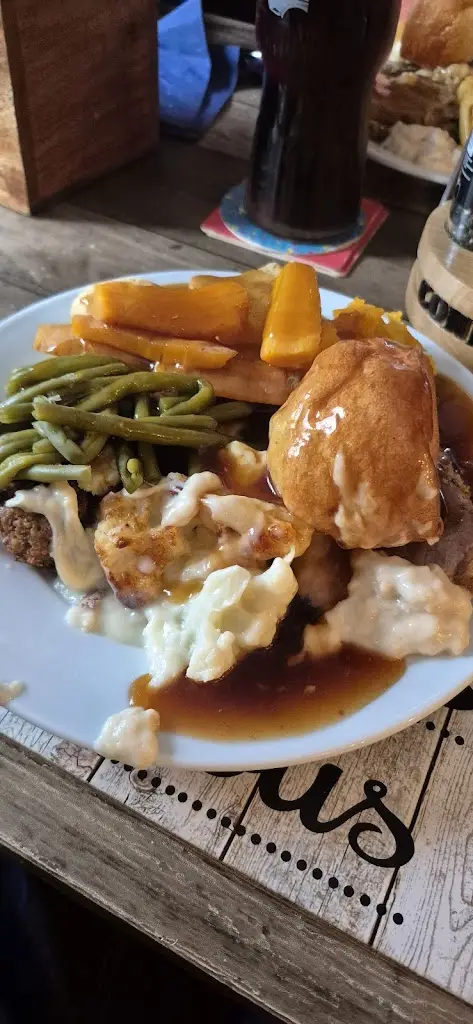 tim hoult_The Angel Inn & Peacock Lounge Wainfleet_Wainfleet All Saints_review