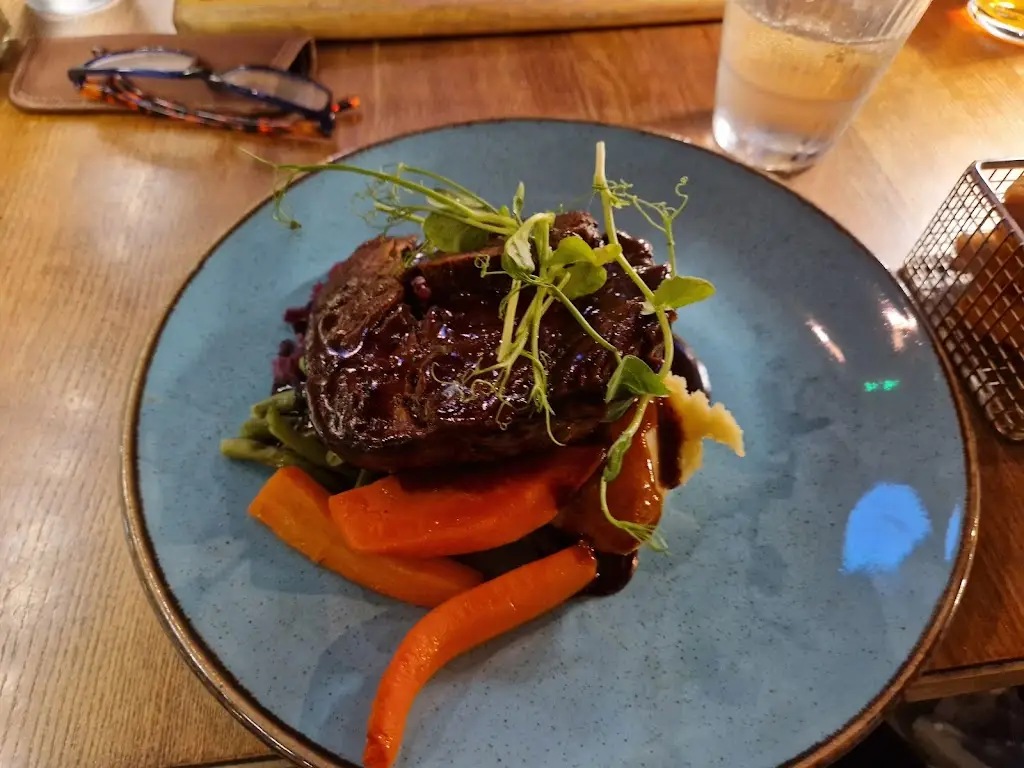 David Brown_The Farmers, Ulverston_Ulverston_review