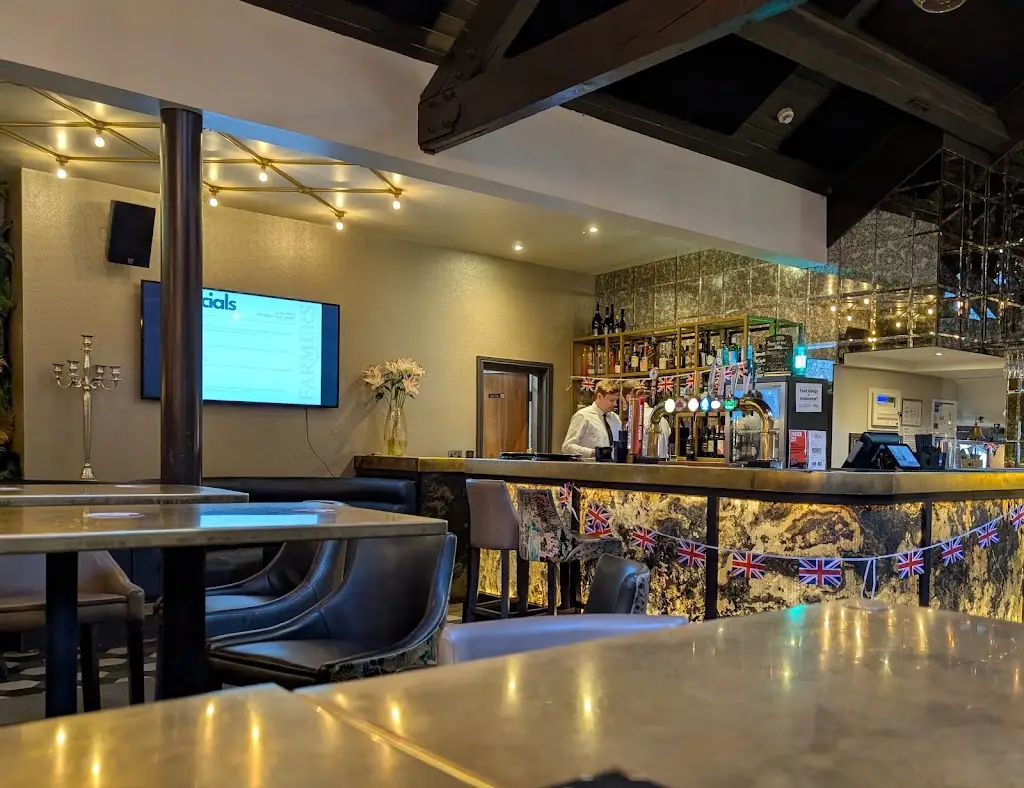 Steve Grady_The Farmers, Ulverston_Ulverston_review