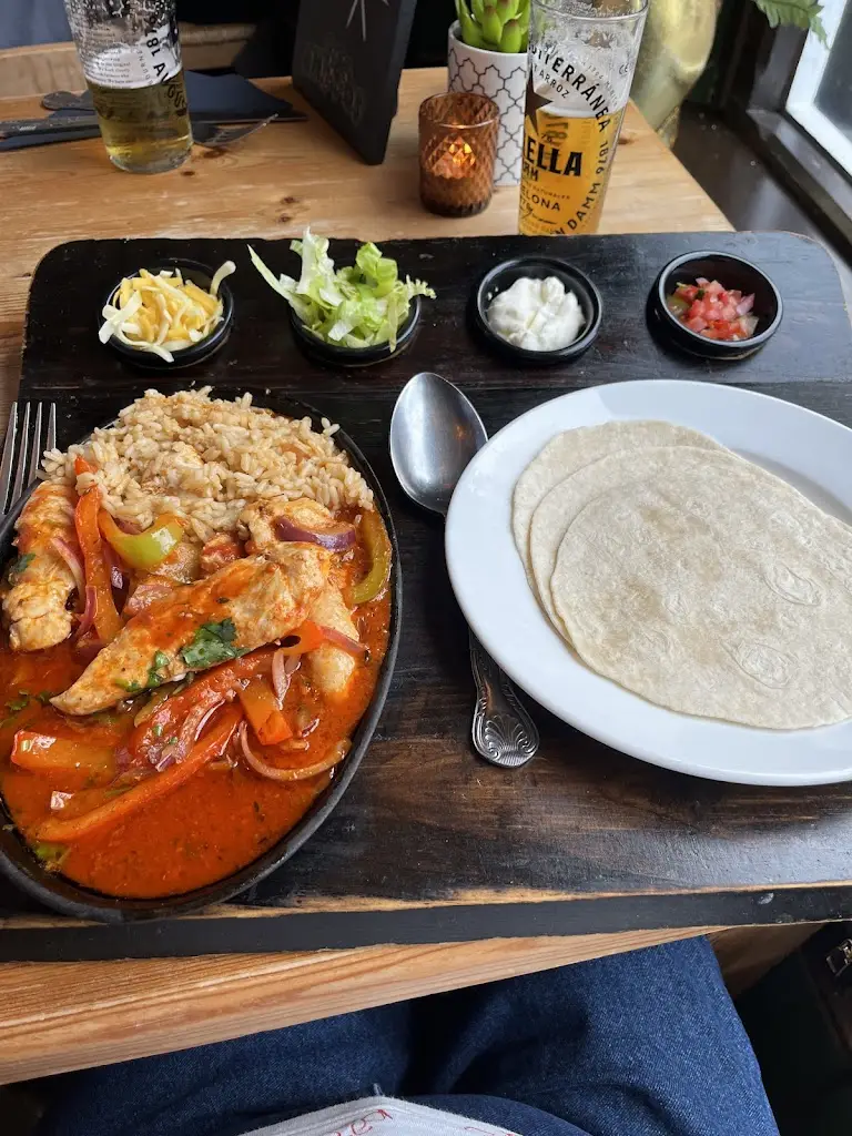 Stephanie Radley_Amigos Mexican Restaurant & Bar_Ulverston_review