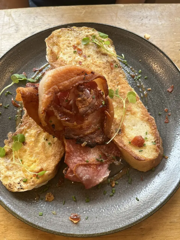 Summer_Poppies cafe_Ulverston_review