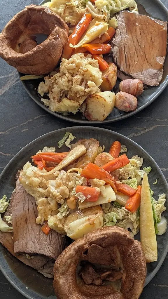 L E B_The Sun Inn_Ulverston_review