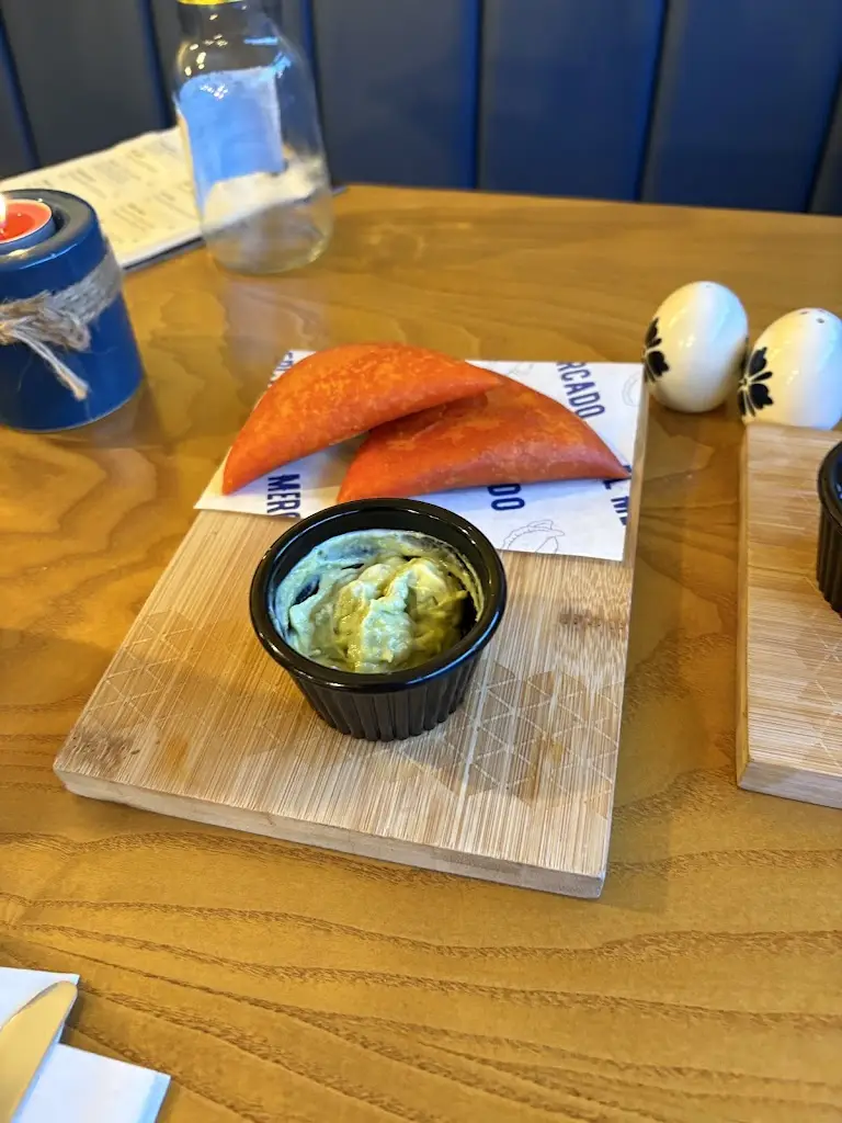 Graham Hurley_El Mercado_Upton_recensione