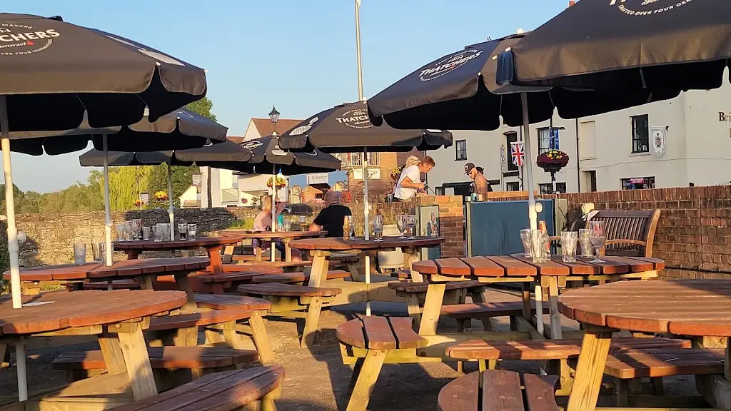 Ste Goddard_The Kings Head_Upton_review