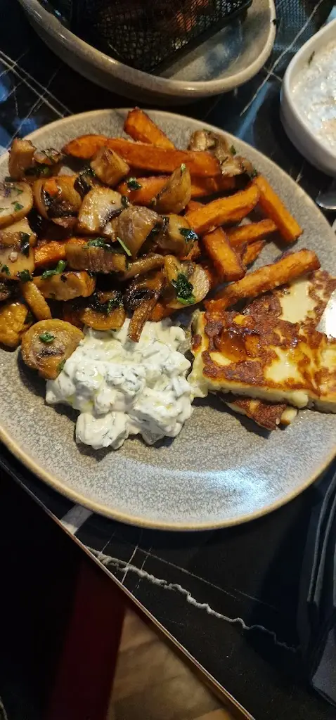 Sam Smith_The Maze Restobar_Waltham Abbey_review