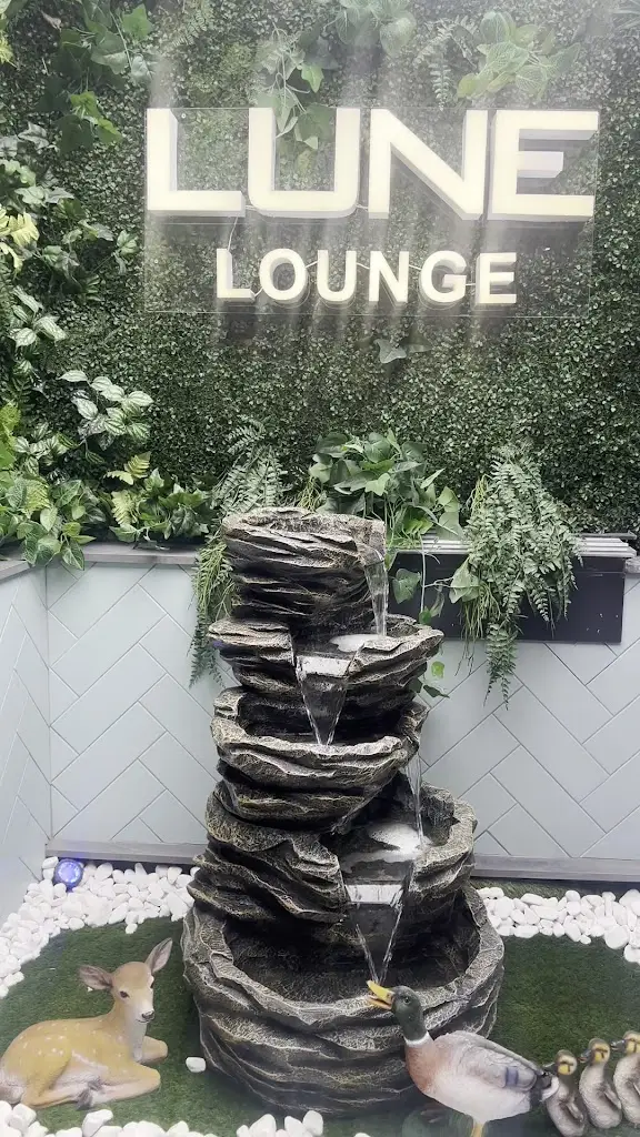 Zsani Zsanett_Lune Cafe Bistro_Waltham Cross_review