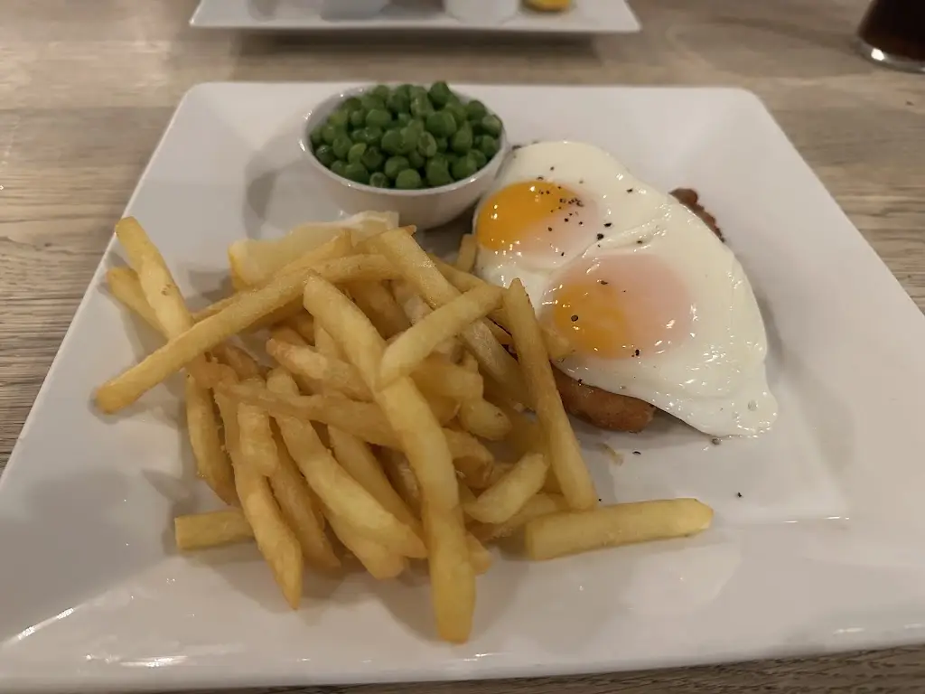 Clare Hart_The Brewers Arms_Wanborough_review