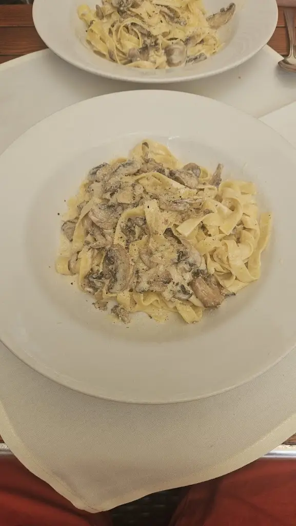 zee lee_Prima Fila_Walton_review