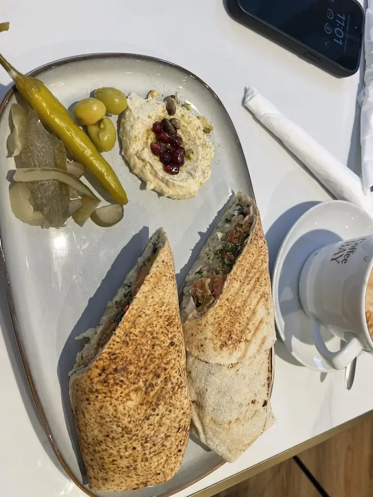 Menu_Romaan_Walton-on-Thames_image_2