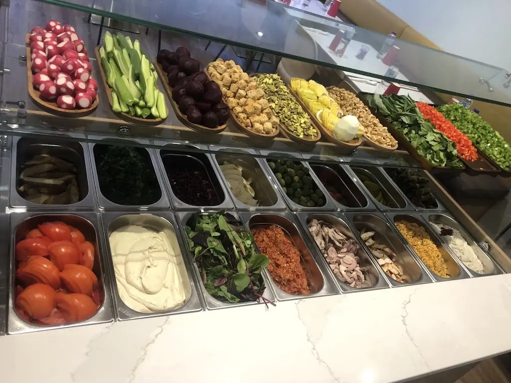 Menu_Romaan_Walton-on-Thames_image_5