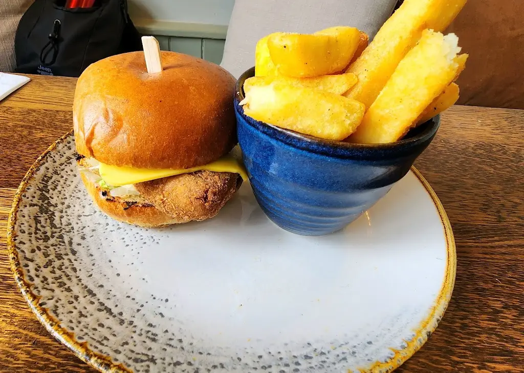 Luke Zin_The Anglers Walton Thames_Walton-on-Thames_review