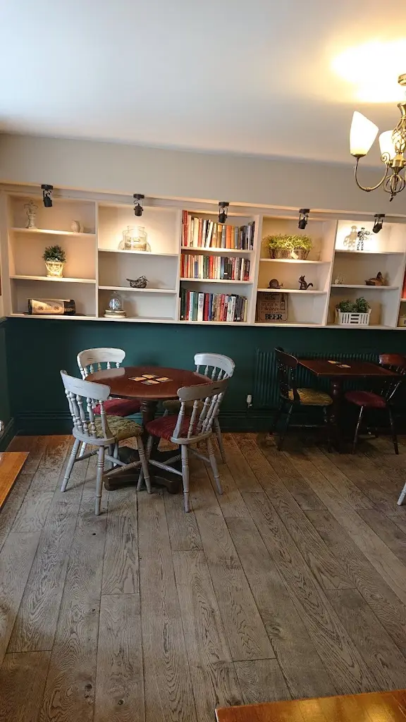 Sarah Harleyquinn_Plough Inn_Upton upon Severn_review