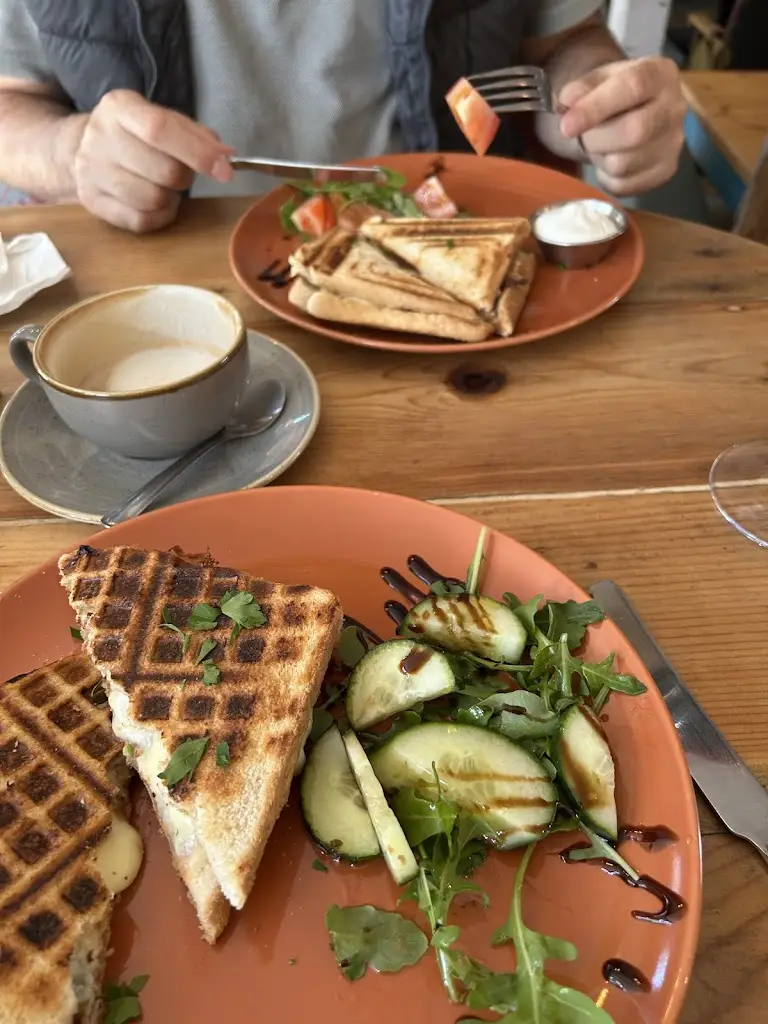 Donnalou X_Mojitos Rum Bar & Pizzeria_Upton upon Severn_review