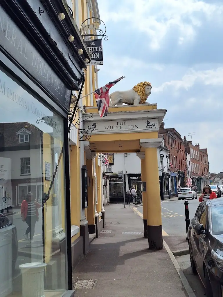 River Severn Takeaway_Upton upon Severn_slider_image_3