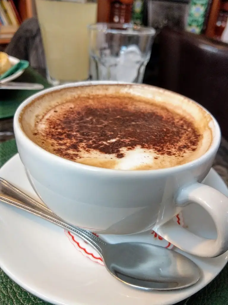 Menu_Henry's Cafe, Book Shop And Antiques_Upton upon Severn_immagine_2