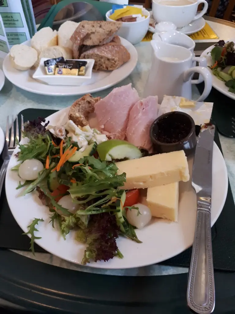 Menu_Henry's Cafe, Book Shop And Antiques_Upton upon Severn_immagine_9