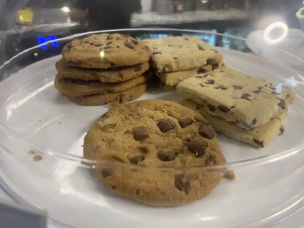 Henry's Cafe, Book Shop And Antiques_Upton upon Severn_slider_image_2