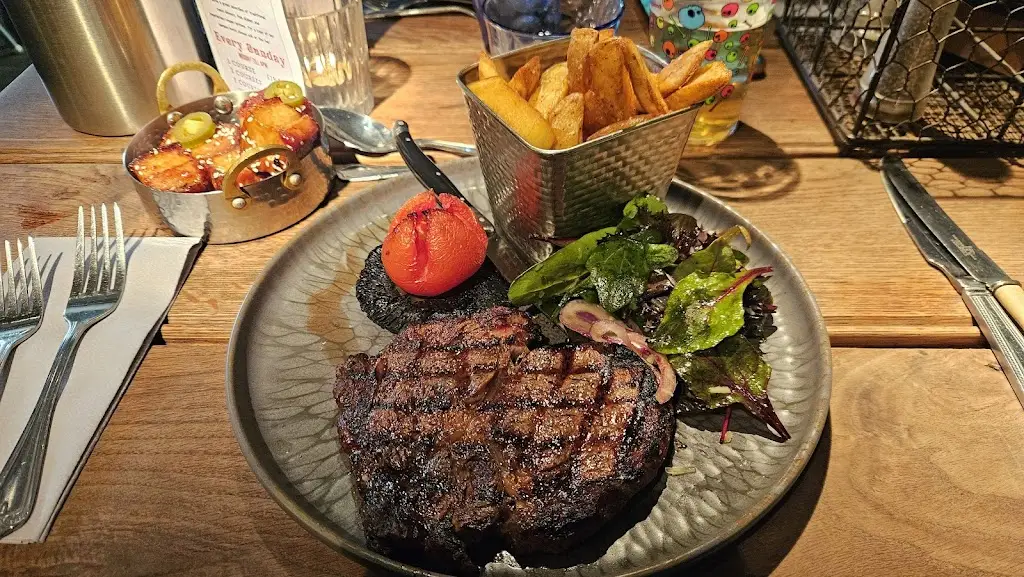 The Swan Inn_Upton upon Severn_slider_image_3