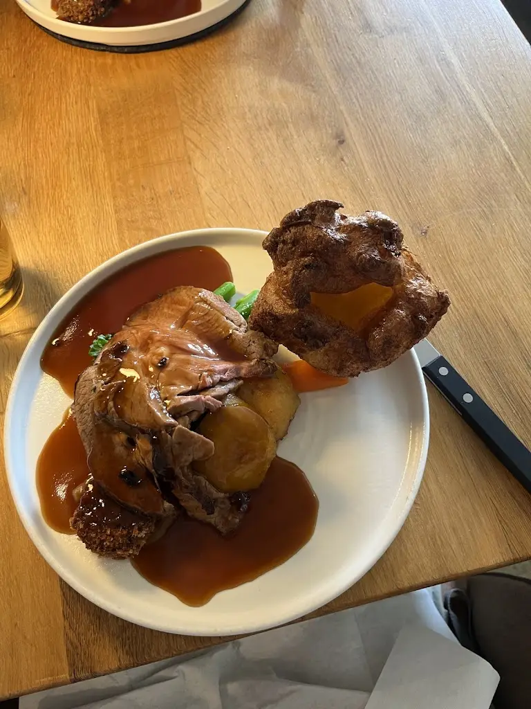 Brownie Hailey_The Inn at Welland_Upton upon Severn_review