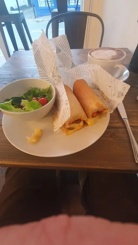 Mark Rigby_COFFEE WOLF_Upton upon Severn_review