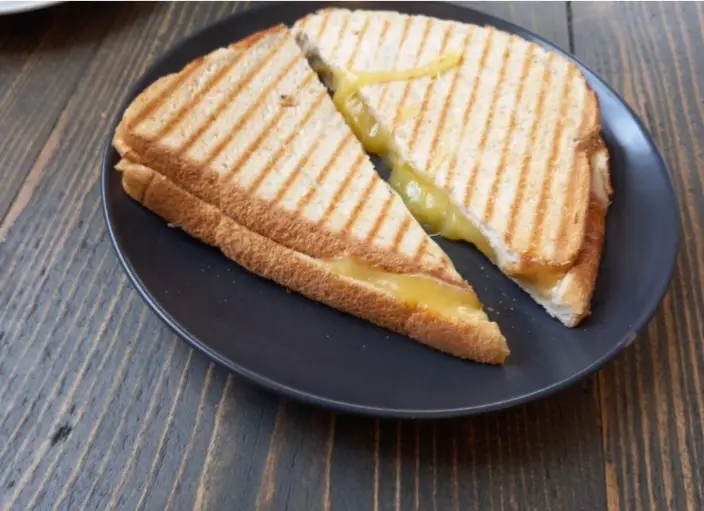 David S_COFFEE WOLF_Upton upon Severn_review