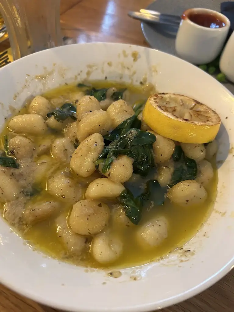 Emma Challis_The White Hart Warboys_Warboys_review