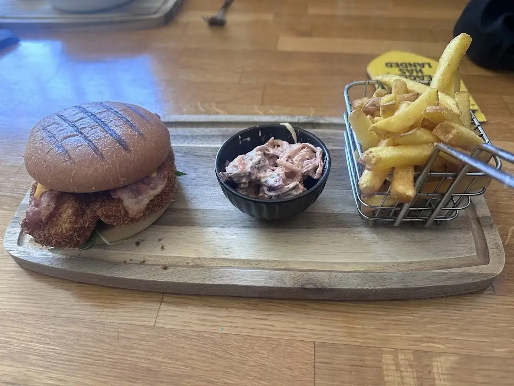 Mark Asplin_The White Hart Warboys_Warboys_review