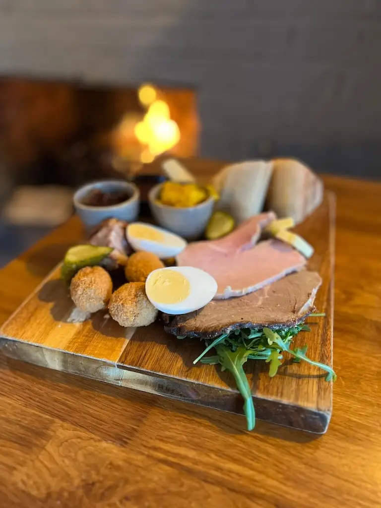 The White Hart Warboys_Warboys_slider_image_2