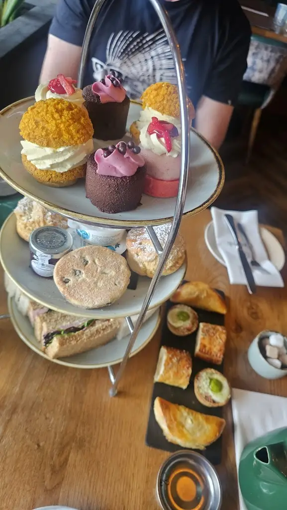 Bethan Woolrich_Roots Restaurant @ Llanerch Vineyard_Wales_review