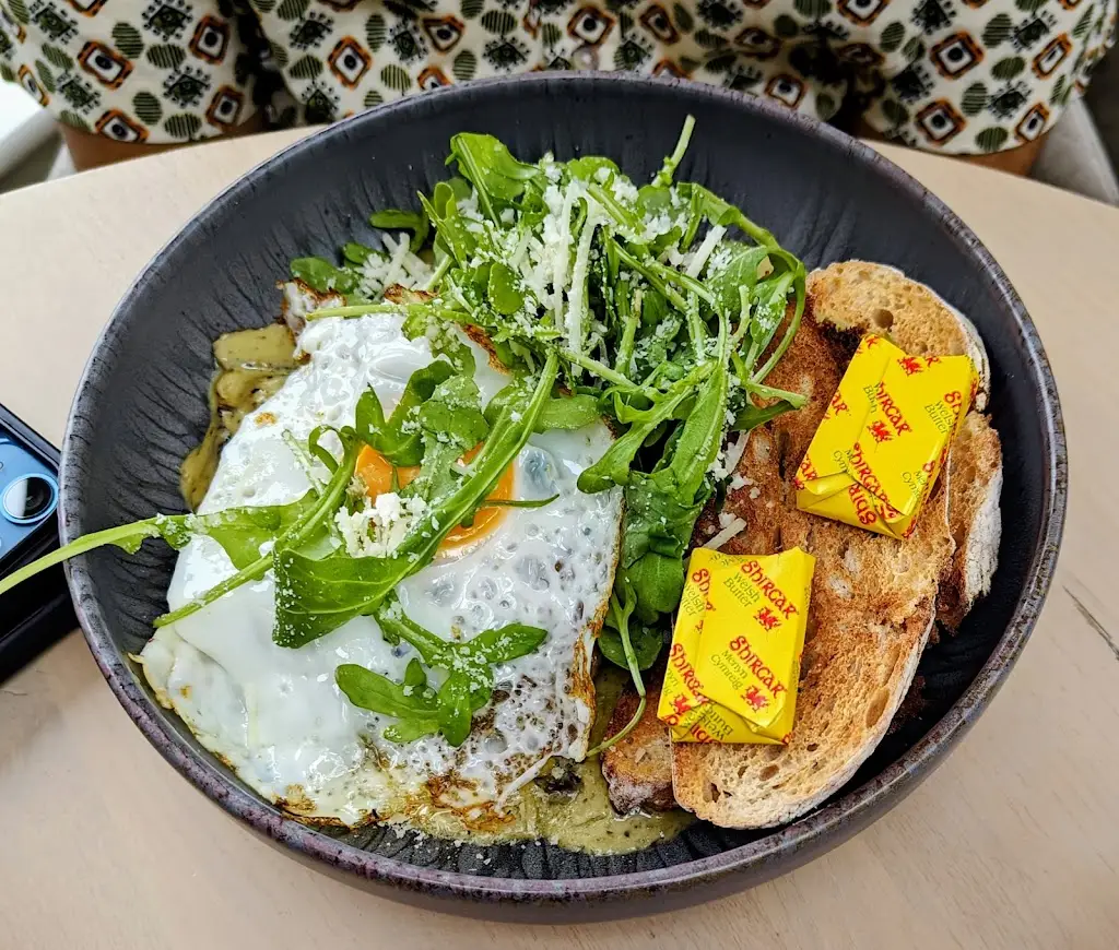 Dolly Yadav_The Hive_Wales_review