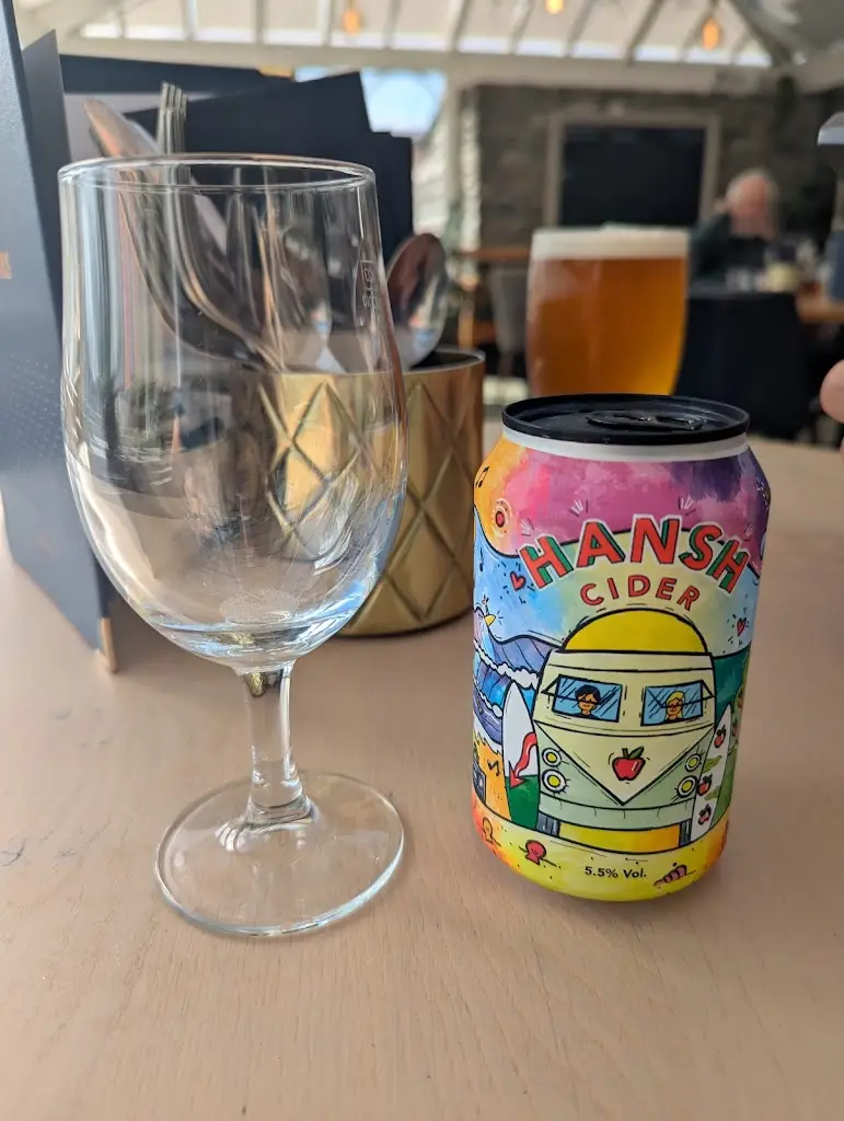 Kelly Woodroffe_The Hive_Wales_review