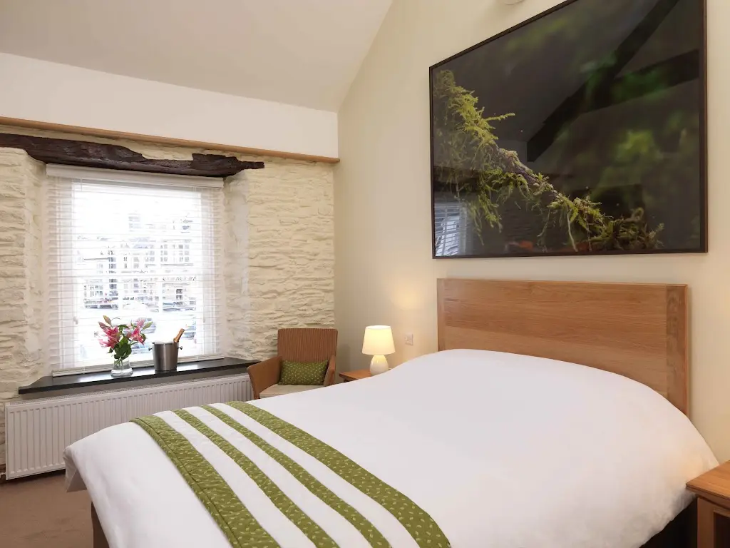 Y Talbot Tregaron_Wales_slider_image_2