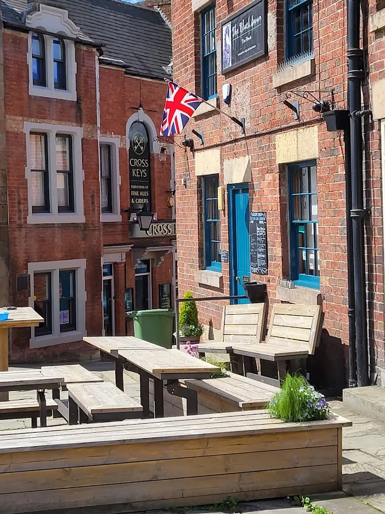 phil d_The Black Swan_Belper_review