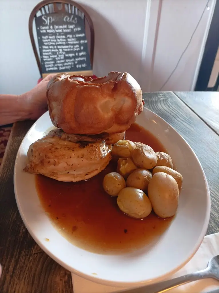 Menu_The Greets Inn_Warnham_image_7