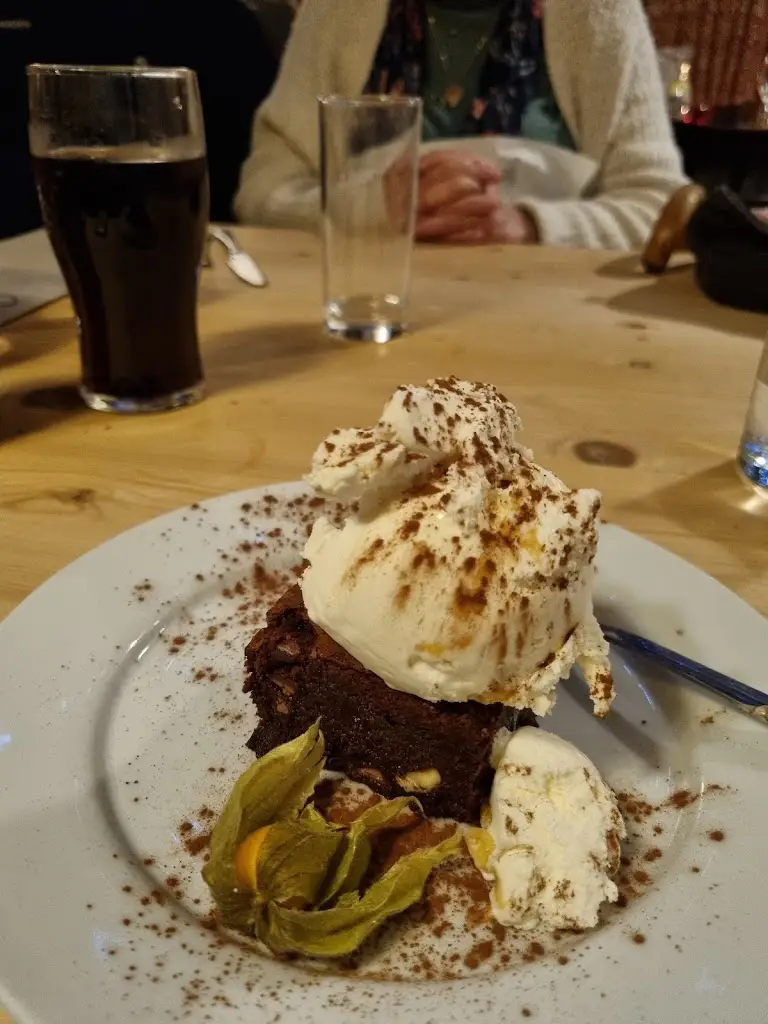 Menu_The Greets Inn_Warnham_image_9