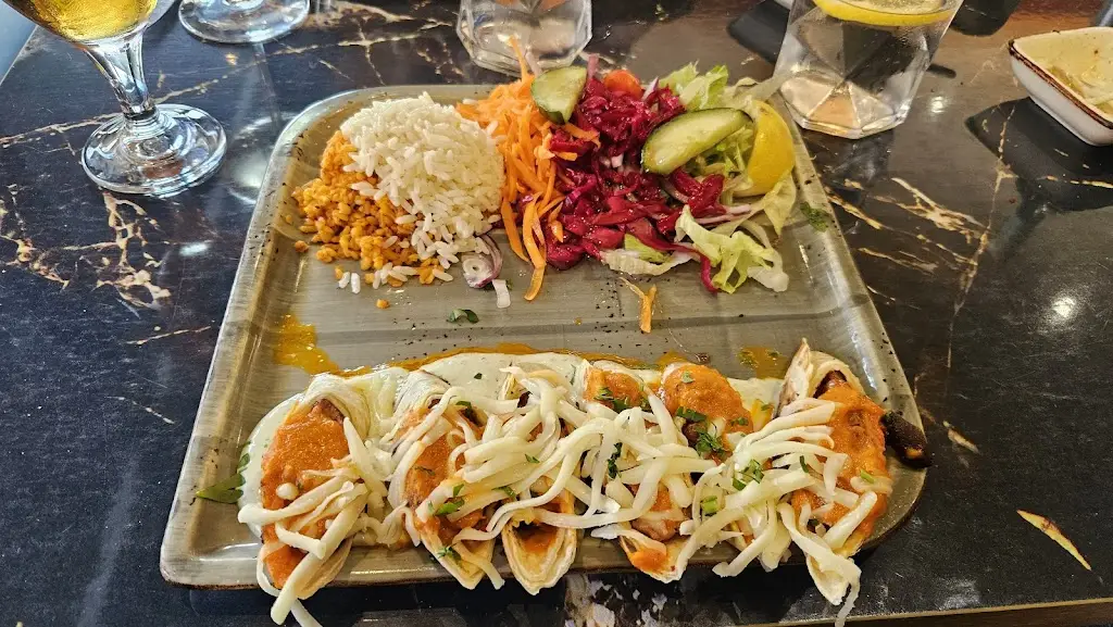 Menu_THE LARA_Walton-on-the-Naze_image_9