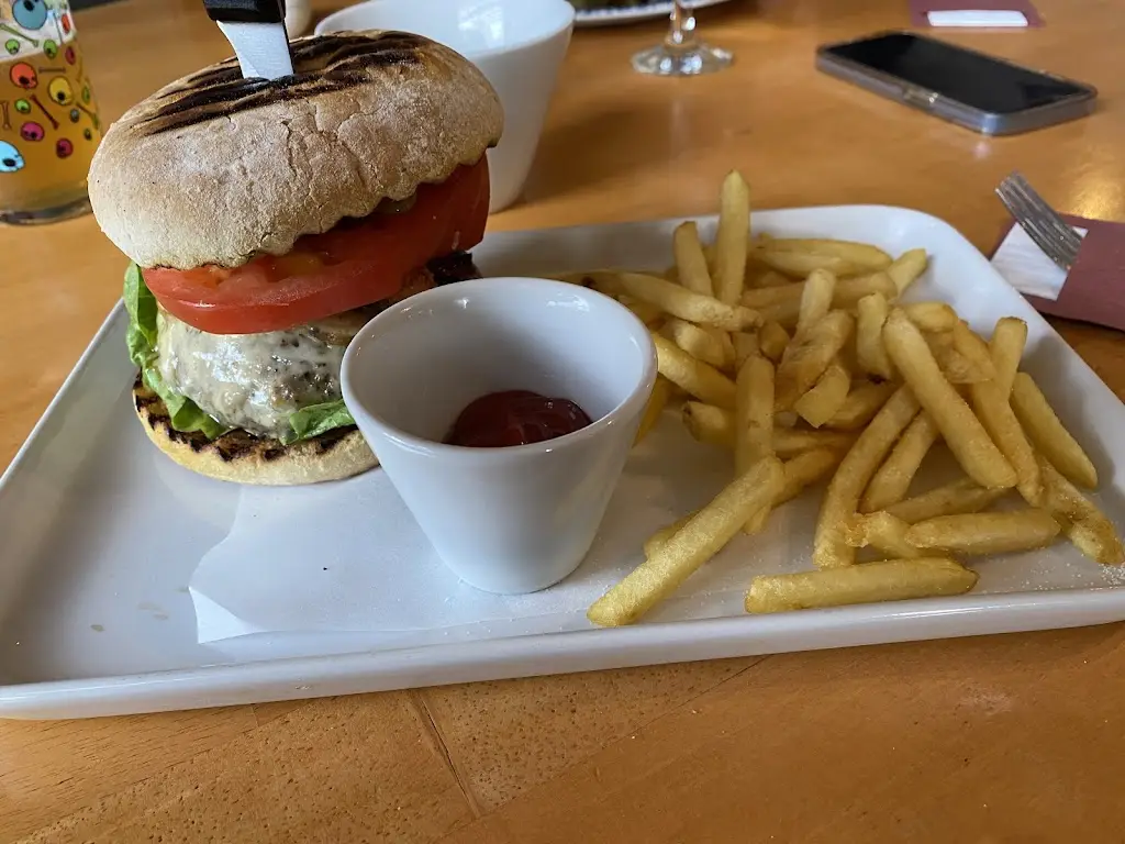 The Victory_Walton-on-the-Naze_slider_image_2