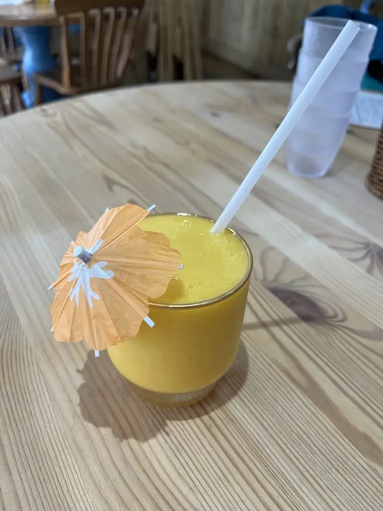 Barry Scott_High Tide_Walton-on-the-Naze_reseña