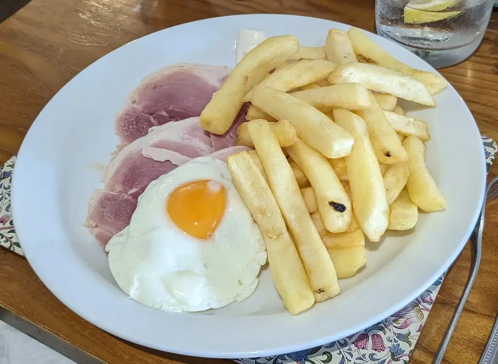 Menu_The Queens Head_Walton-on-the-Naze_image_6