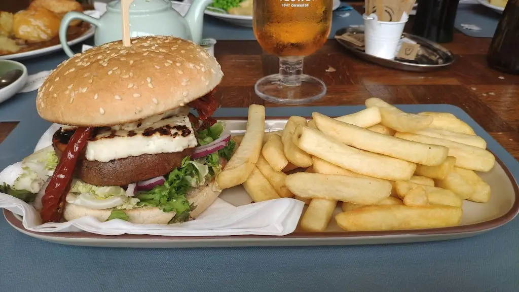 Menu_The Queens Head_Walton-on-the-Naze_image_7