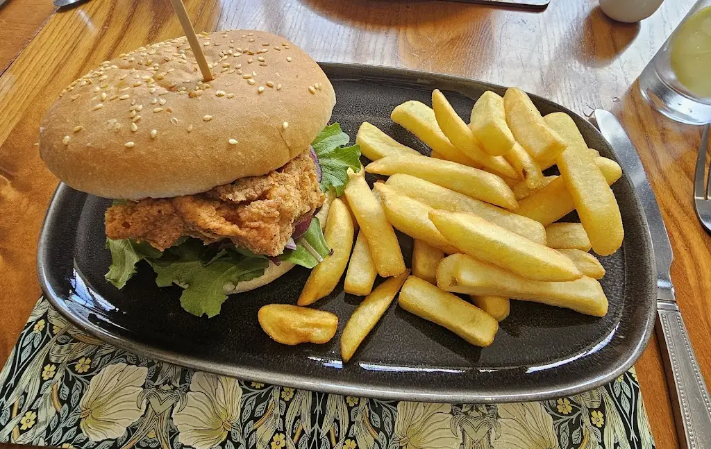 Dean De-Matteis_The Queens Head_Walton-on-the-Naze_review