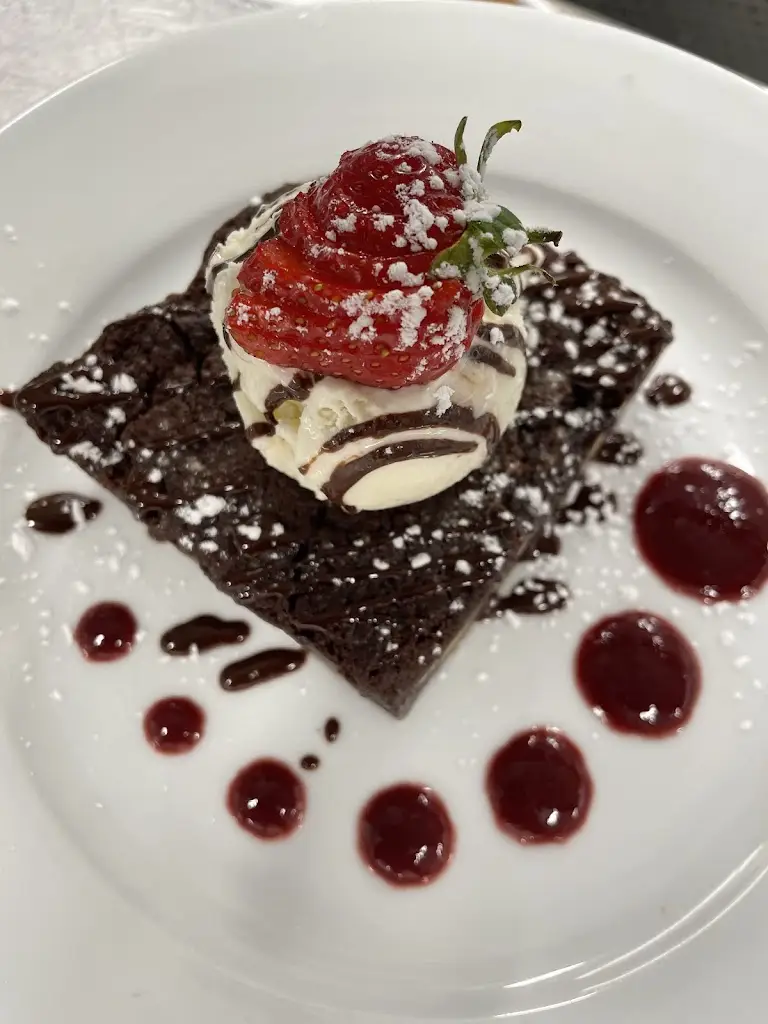 Harbour Lights Seafood Restaurant_Walton-on-the-Naze_slider_image_2