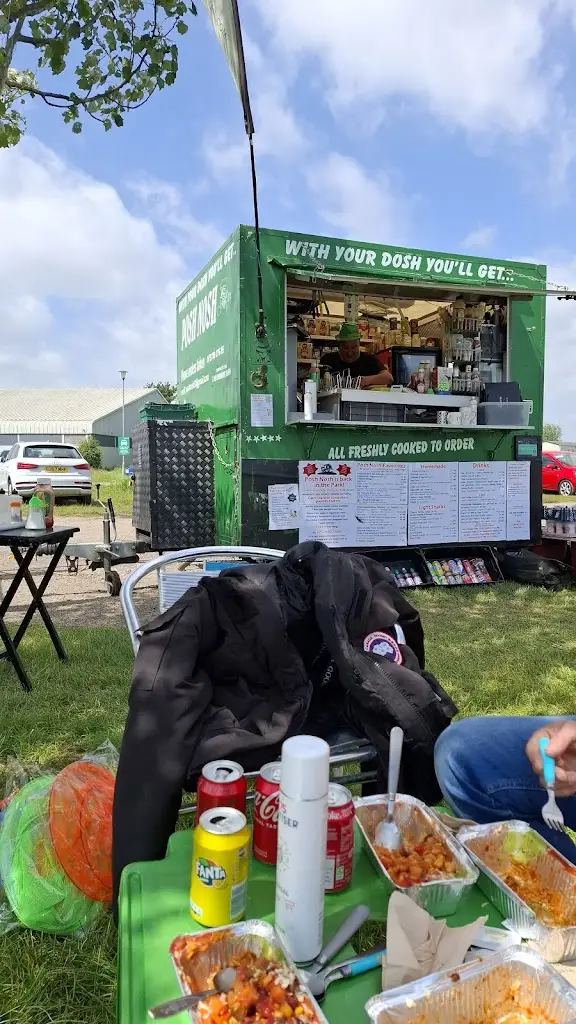 Posh Nosh_Walton-on-the-Naze_slider_image_2