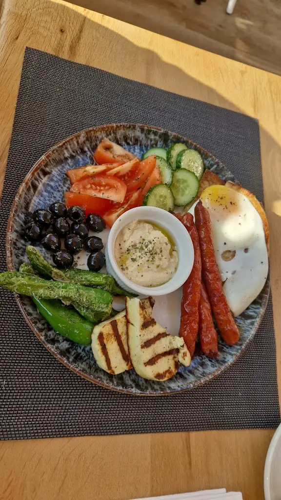 Menu_Royal Lion_Walsall_image_5