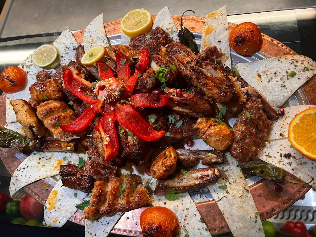 SALT 'n' PEPPER_Walsall_slider_image_3