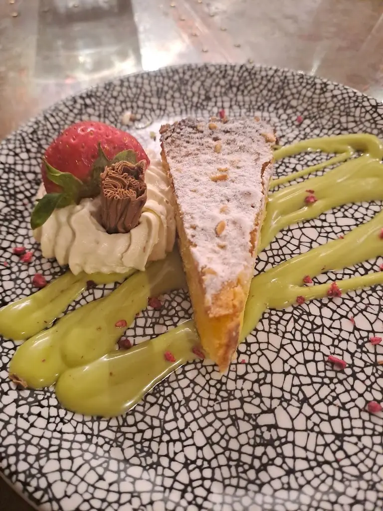 K Lank_Tasca Dali_Warwick_recensione